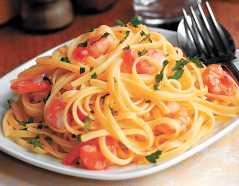 spaghettis con camarones